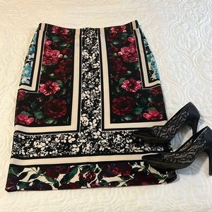 Melissa Paige, size Large, black and cream floral pencil skirt